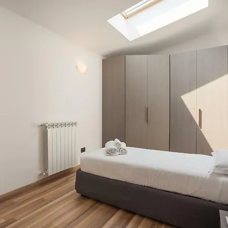 Palazzo Candiani Halldis Apartment Milan