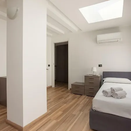 Apartment Palazzo Candiani Halldis Milan